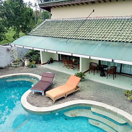 Villa Yukie Senggigi Montongbuwoh Exteriör bild
