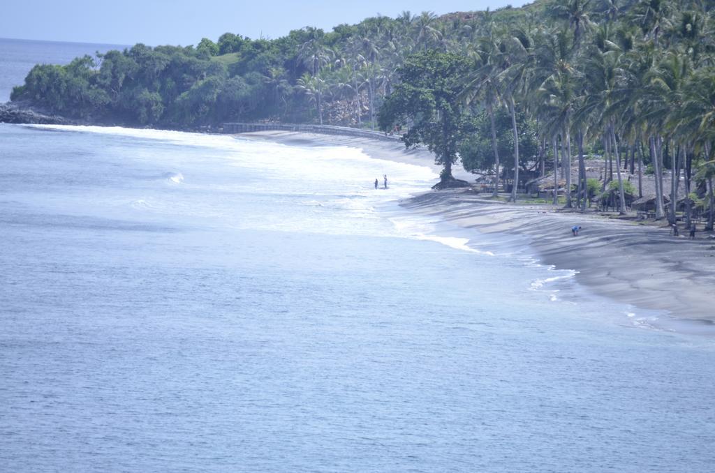 Villa Yukie Senggigi Montongbuwoh Exteriör bild