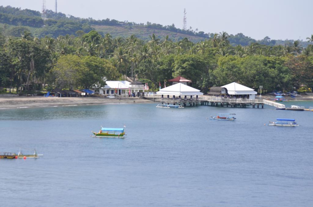 Villa Yukie Senggigi Montongbuwoh Exteriör bild