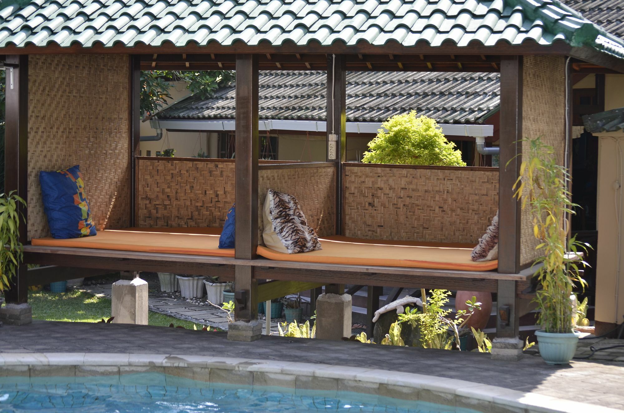 Villa Yukie Senggigi Montongbuwoh Exteriör bild