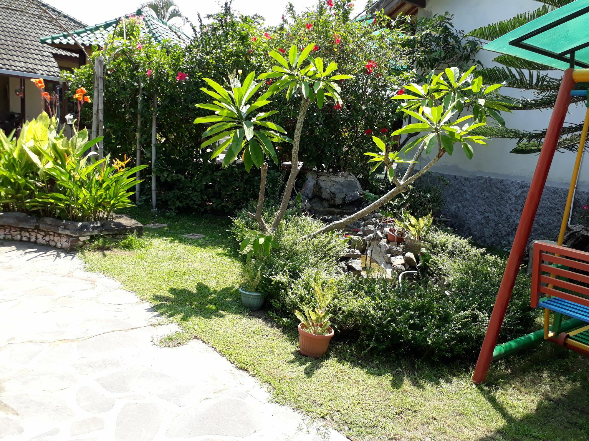 Villa Yukie Senggigi Montongbuwoh Exteriör bild