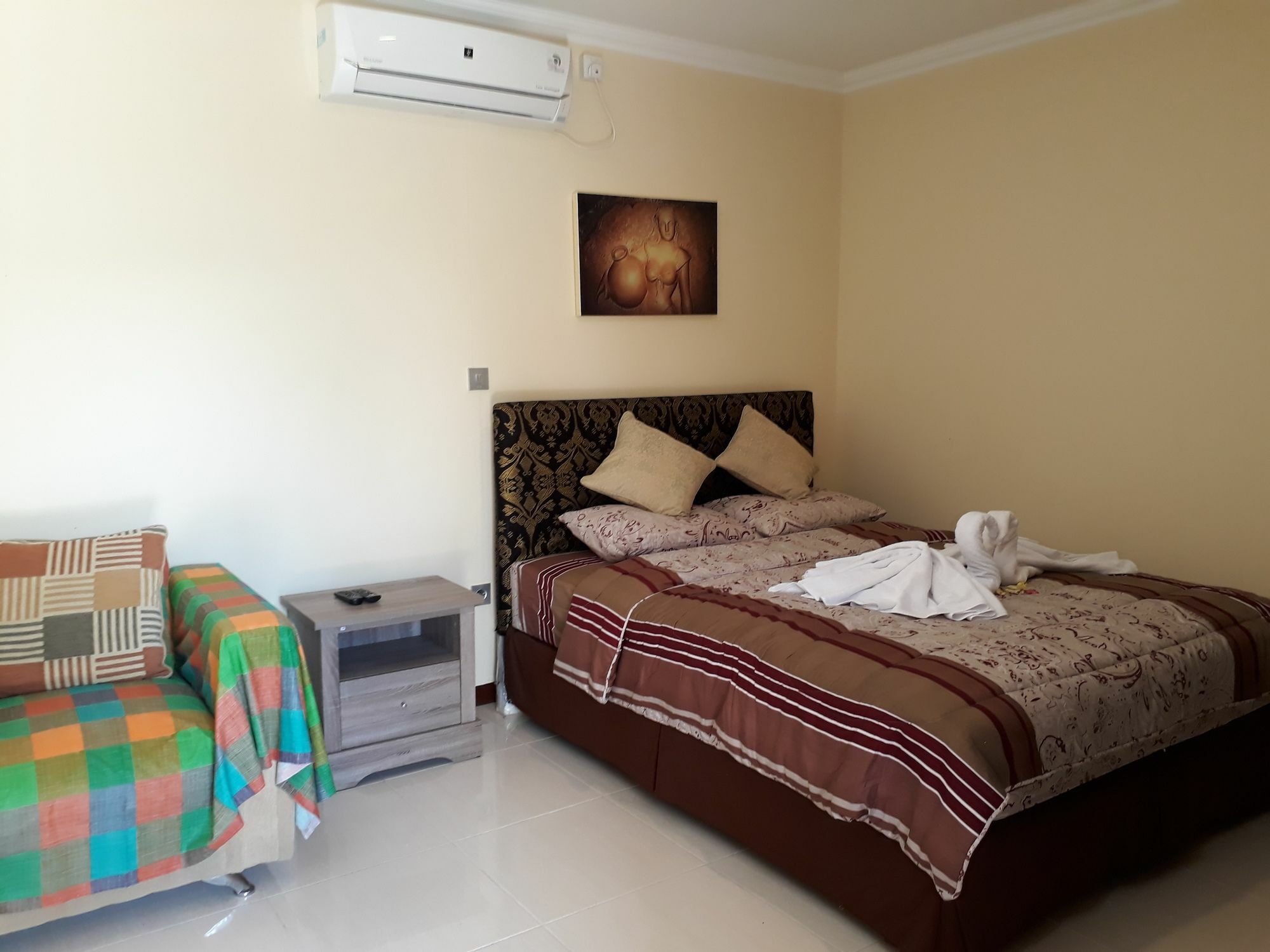Villa Yukie Senggigi Montongbuwoh Exteriör bild