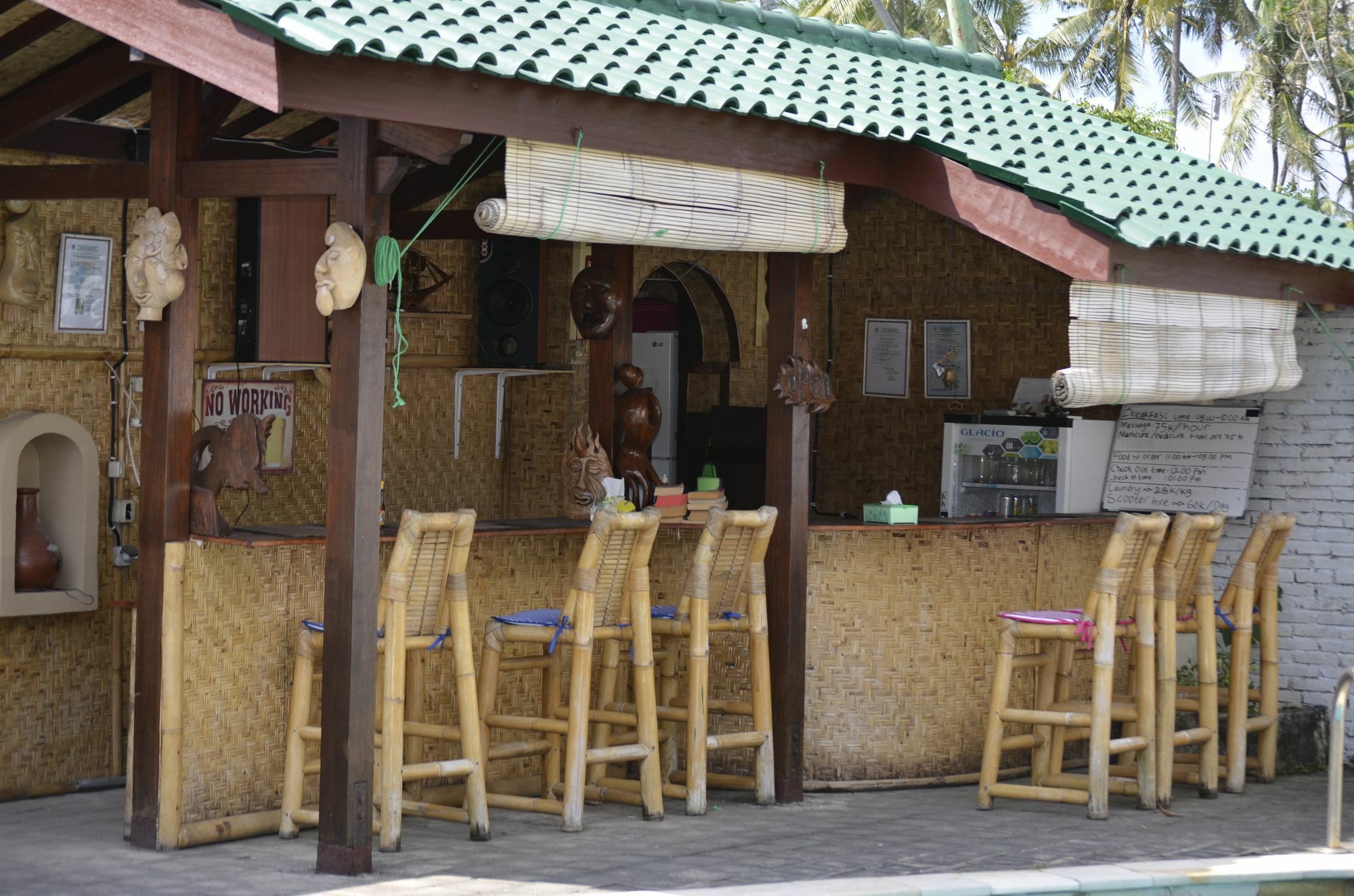 Villa Yukie Senggigi Montongbuwoh Exteriör bild