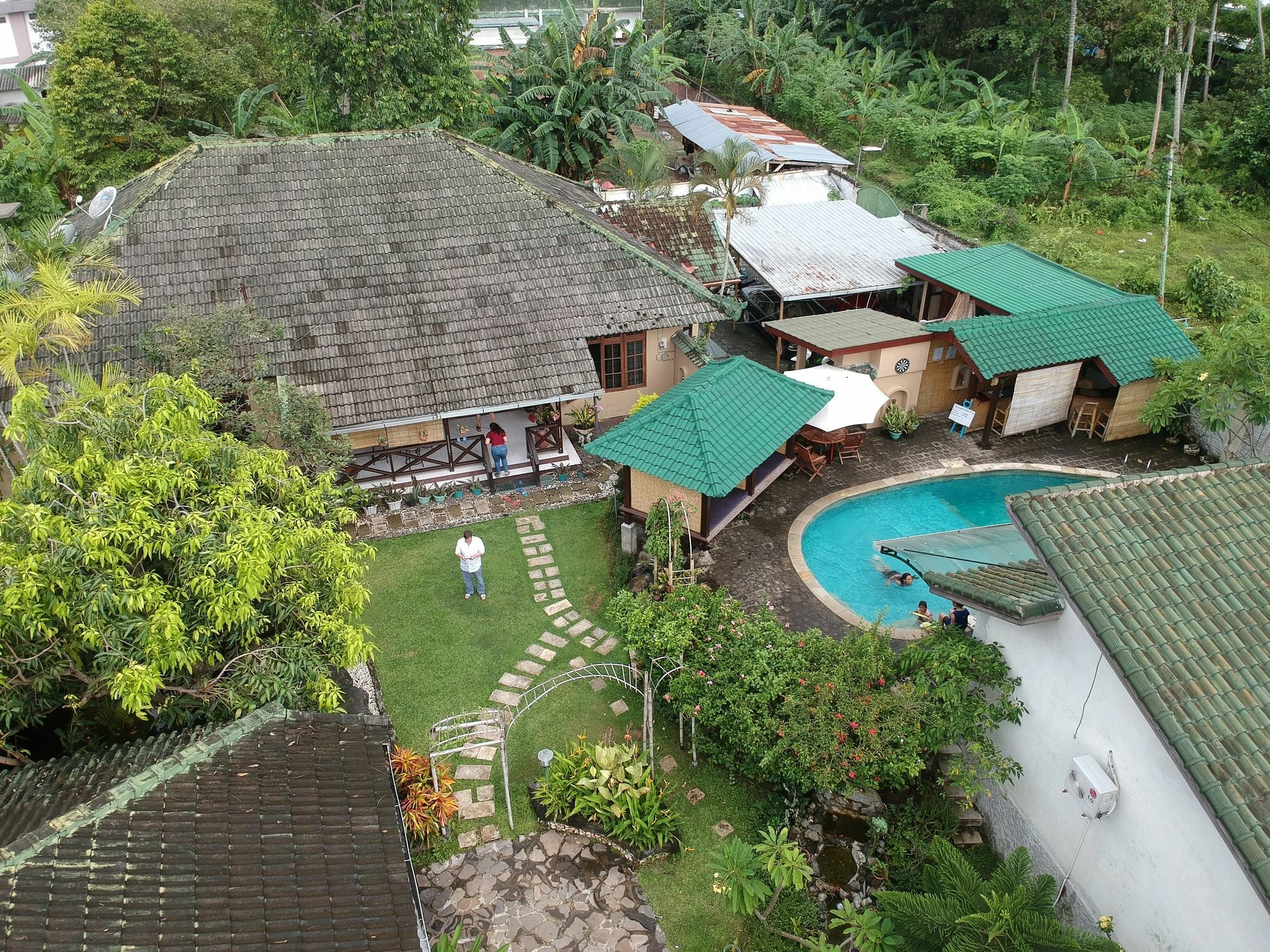 Villa Yukie Senggigi Montongbuwoh Exteriör bild